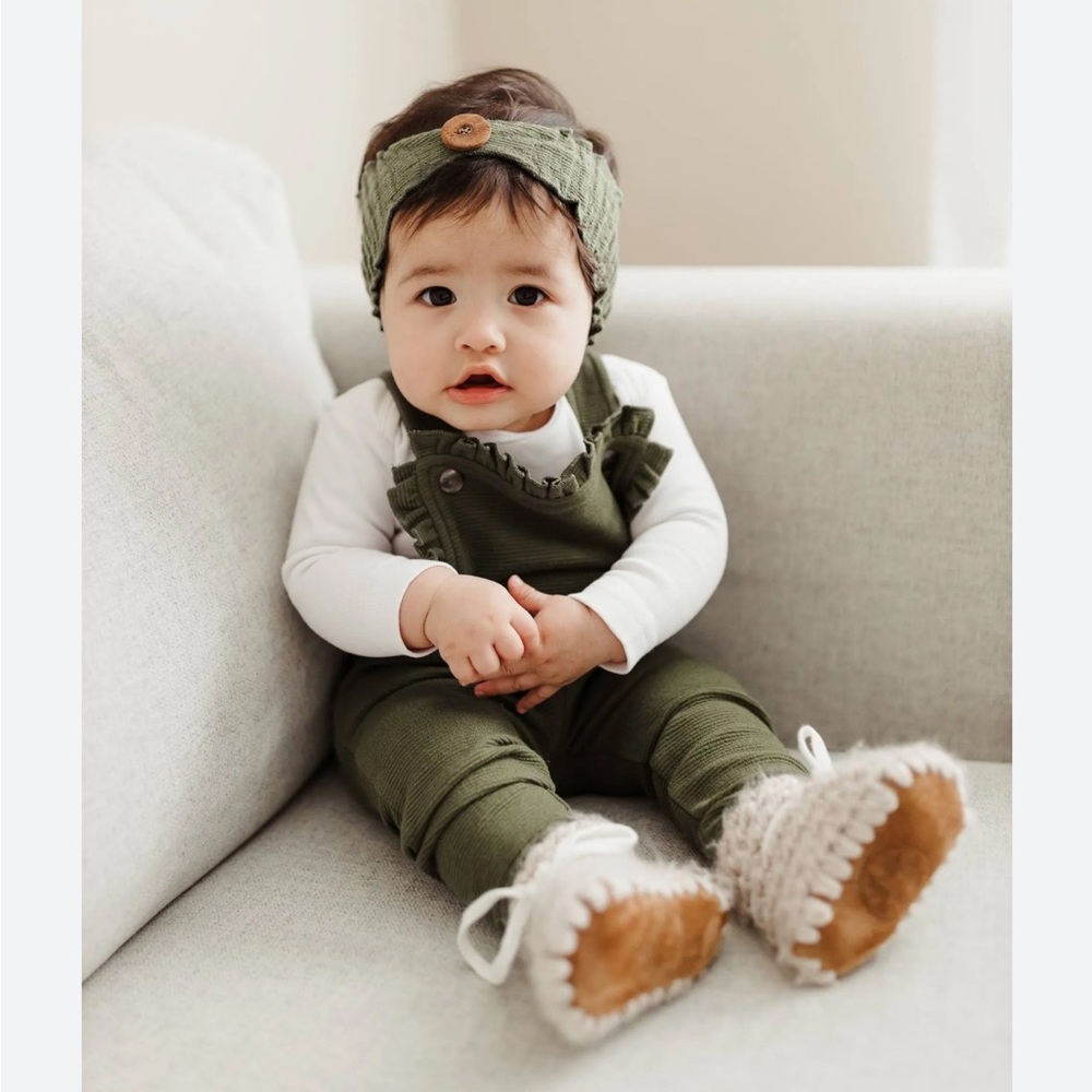 L'ovedbaby Olive Green Ruffle Overalls Romper with Knit Headband
